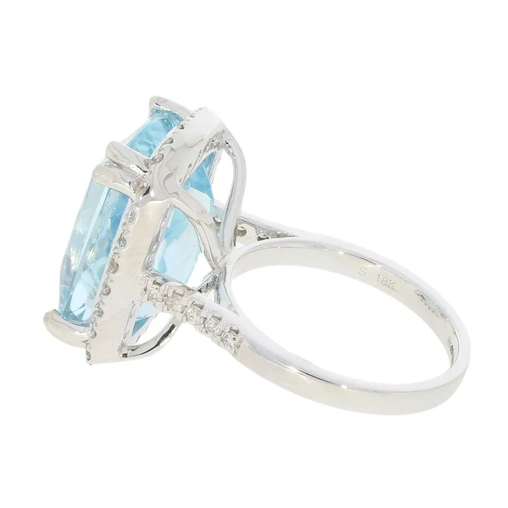 18ct White Gold 10.0ct Aquamarine and 0.60cts Diamond Cluster Ring