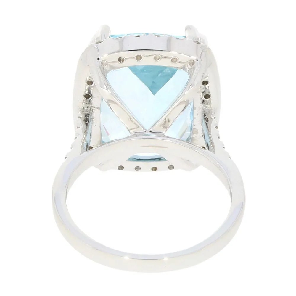 18ct White Gold 10.0ct Aquamarine and 0.60cts Diamond Cluster Ring