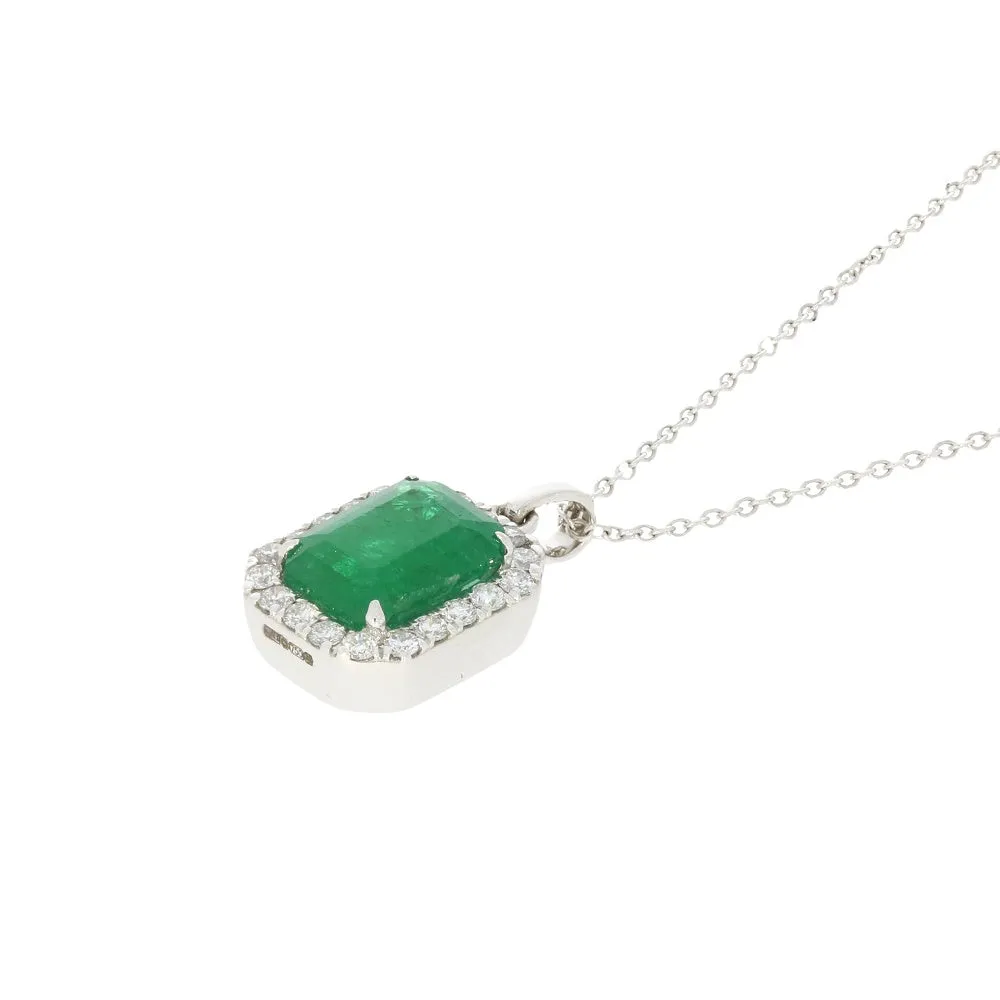 18ct White Gold 2.55ct Emerald and Diamond Set Pendant and Chain Necklace