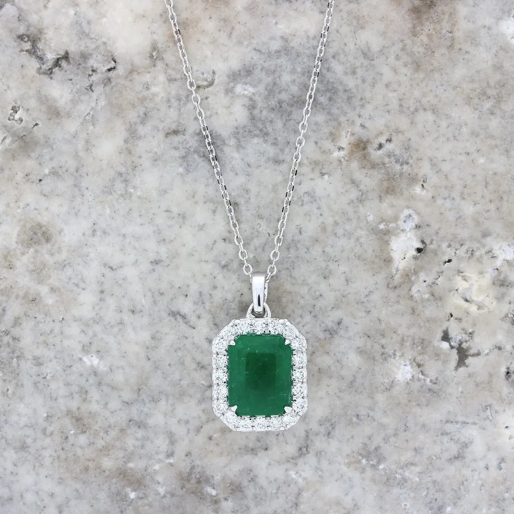 18ct White Gold 2.55ct Emerald and Diamond Set Pendant and Chain Necklace