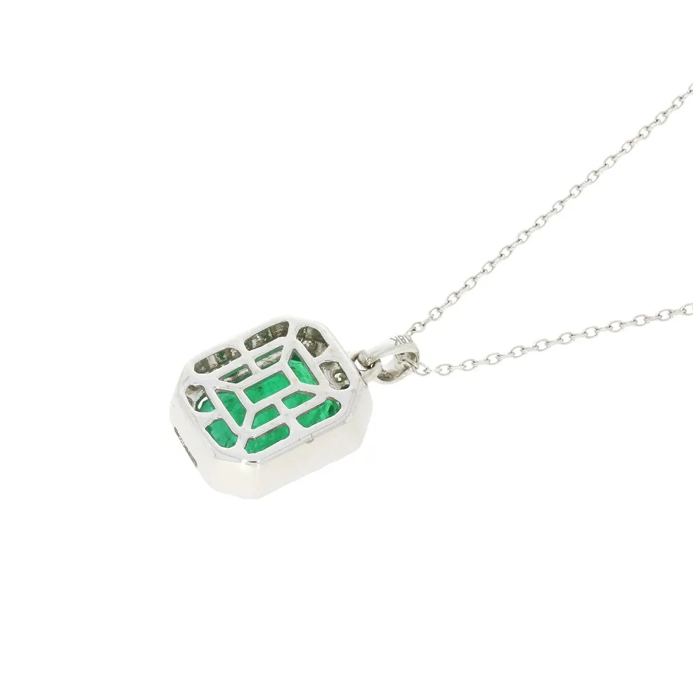 18ct White Gold 2.55ct Emerald and Diamond Set Pendant and Chain Necklace