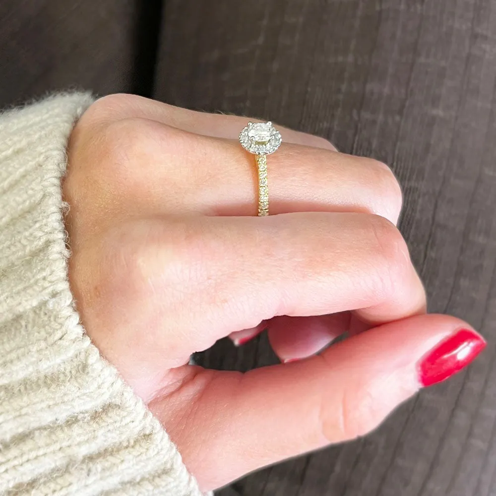 18ct Yellow Gold and Platinum Brilliant Cut 0.28ct Diamond Halo Cluster Ring