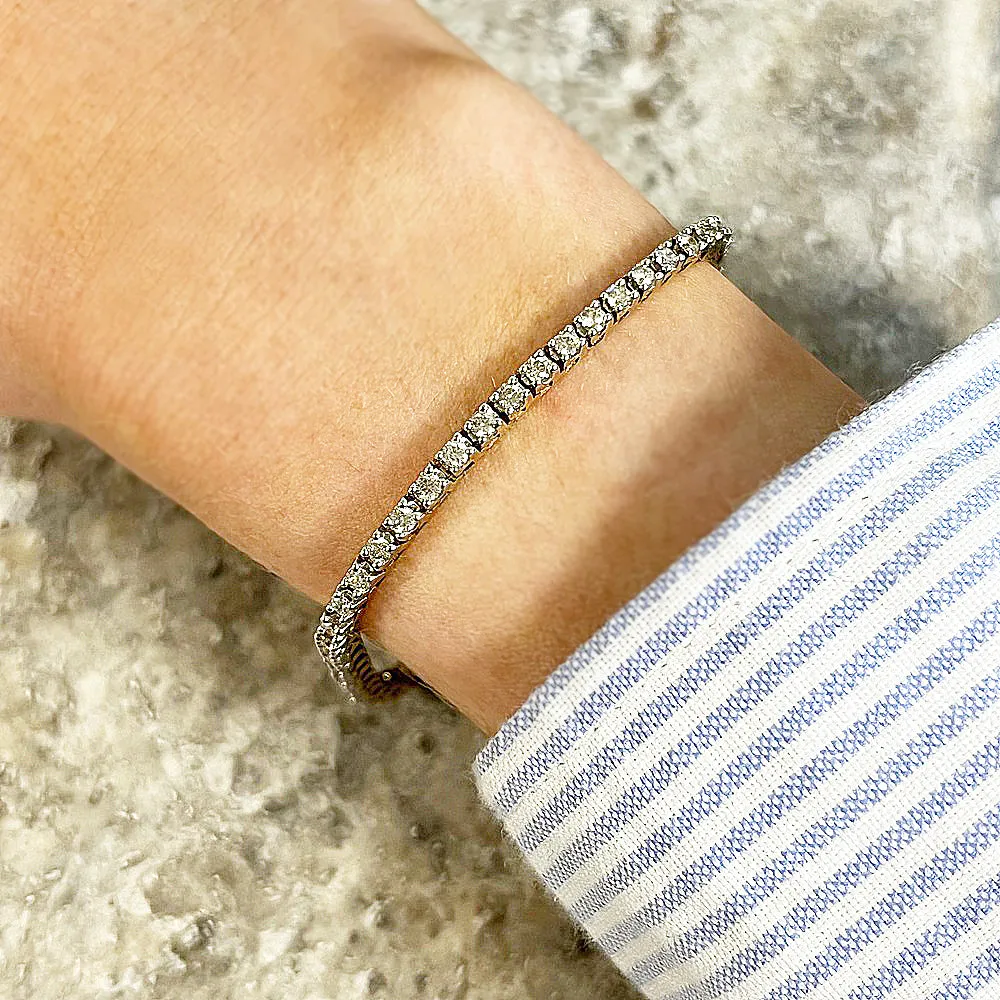 9ct Yellow Gold 2.00cts Diamond Line Tennis Bracelet