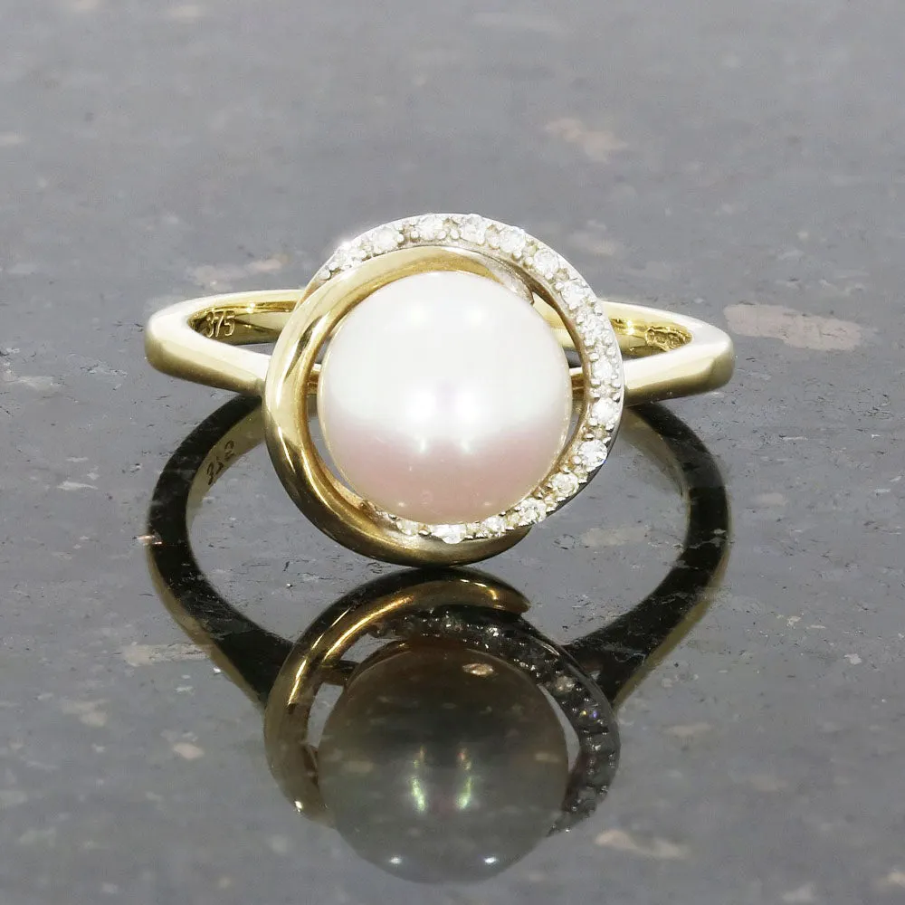 9ct Yellow Gold Freshwater Pearl and Diamond Ring