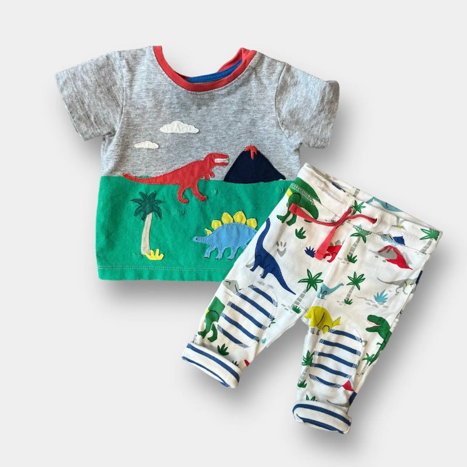 Bestseller Mini Boden Reversible Dinosaur Playset 3-6 Months  Limited Release!