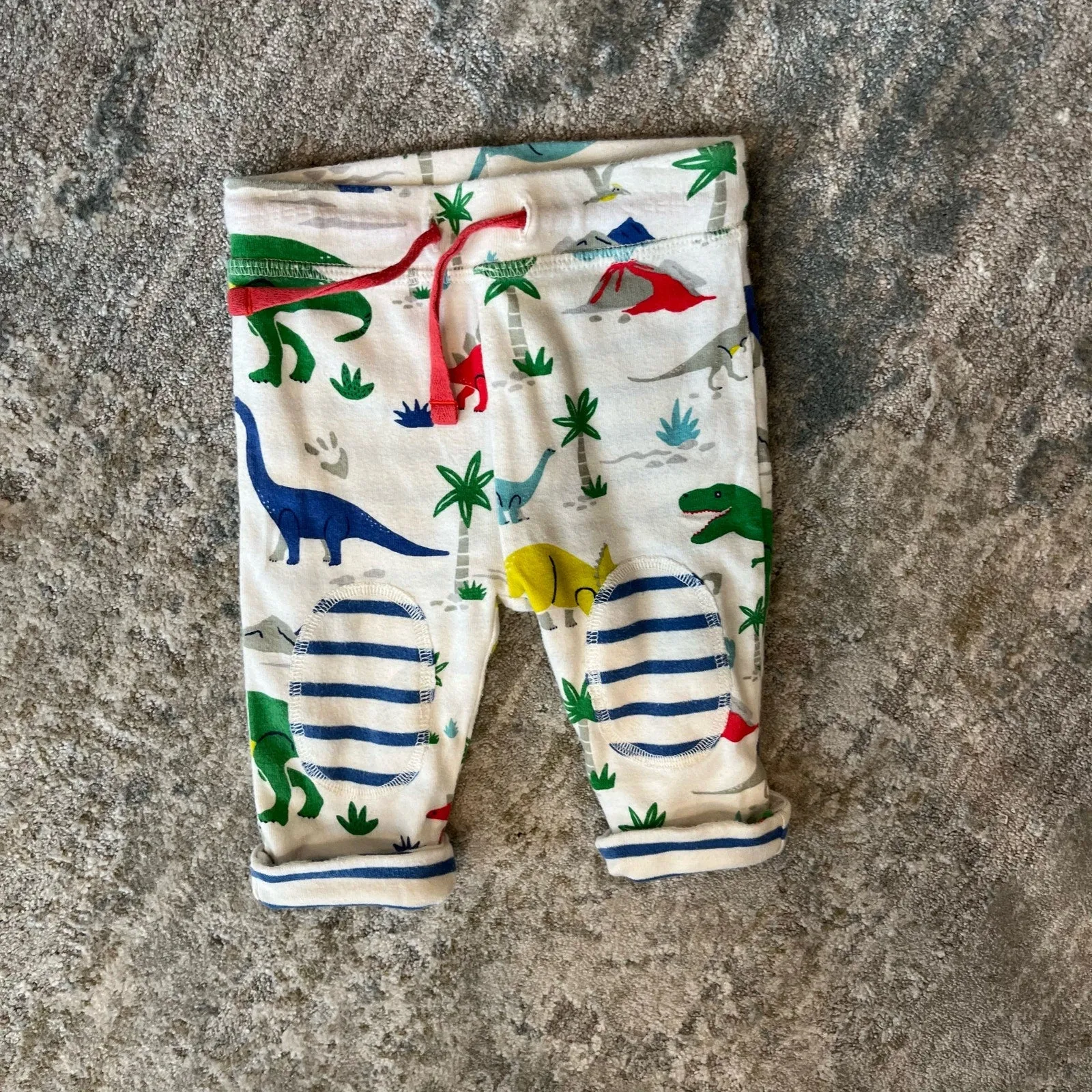 Bestseller Mini Boden Reversible Dinosaur Playset 3-6 Months  Limited Release!