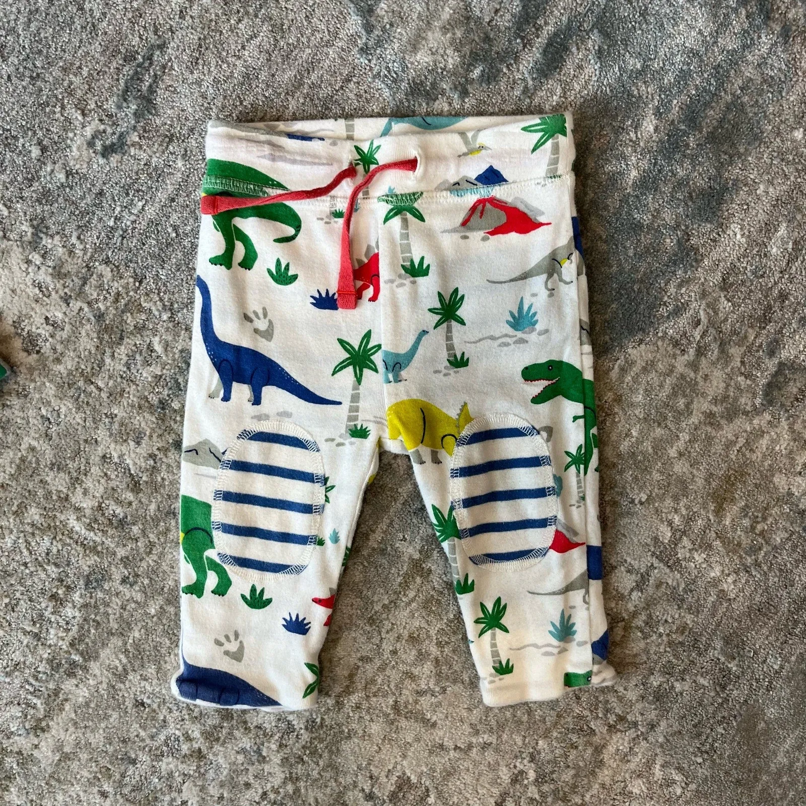 Bestseller Mini Boden Reversible Dinosaur Playset 3-6 Months  Limited Release!