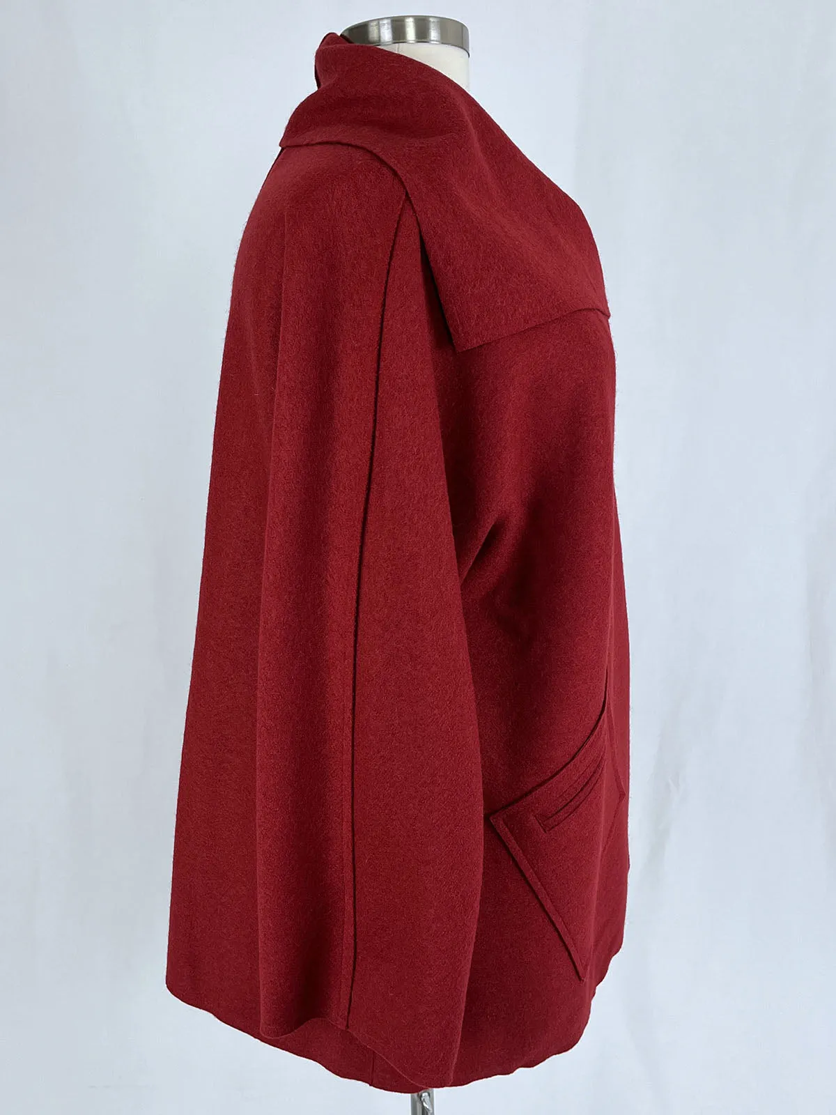 Beyond Threads Size 2X (20/22) Dragon Red Jacket NWT