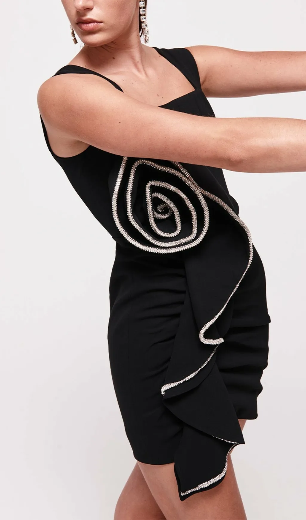 BLACK THREE-DIMENSIONAL FLOWER SEQUINS AND HEAVY DIAMONDS MINI DRESS Gloria Lanvin