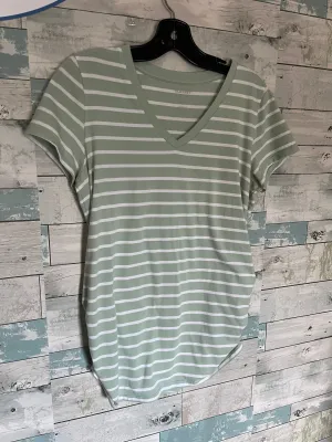 Final Few Old Navy Maternity Top  Almost Gone!
