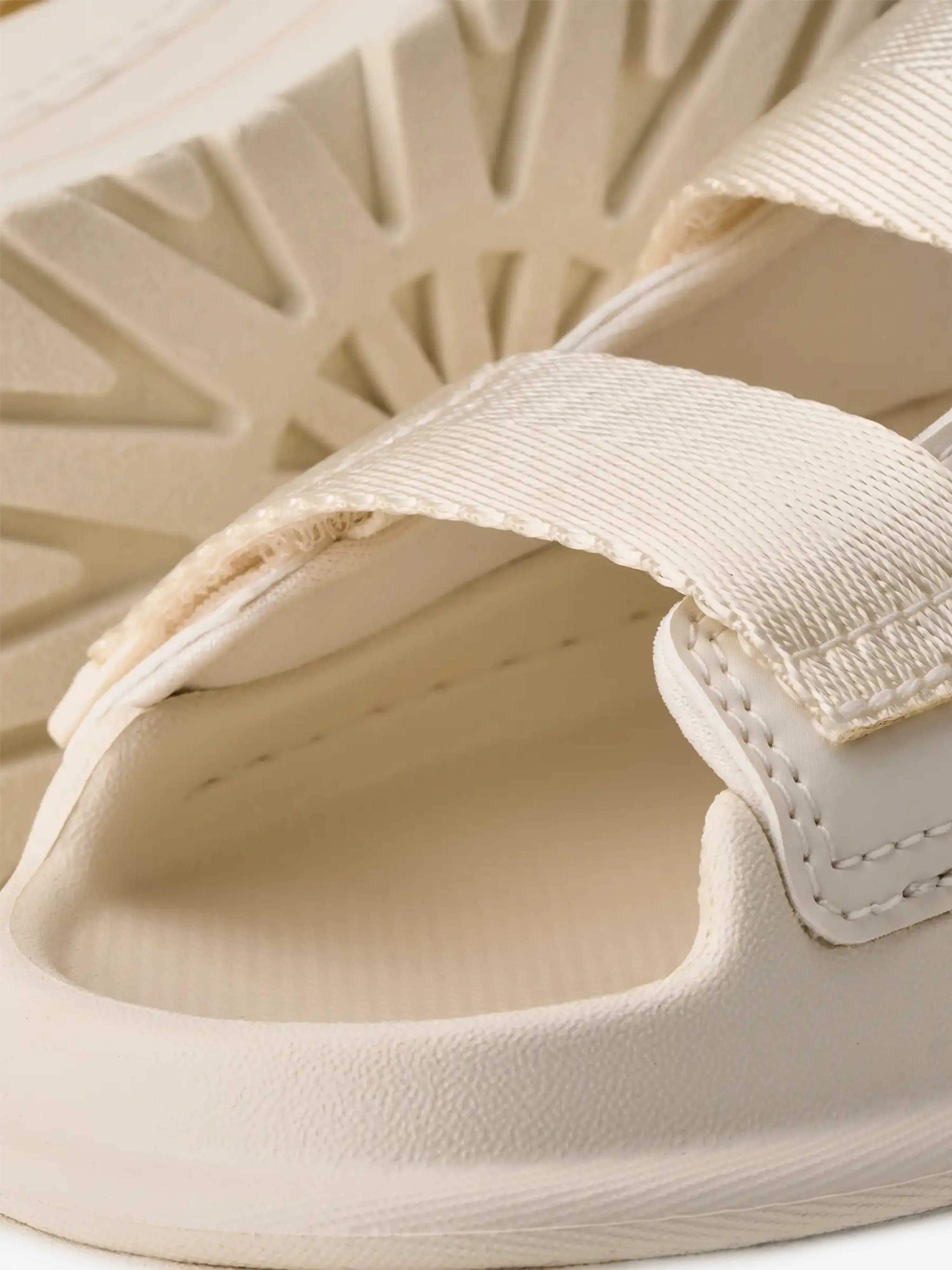 Girls GoldenGlow Slide in Ivory