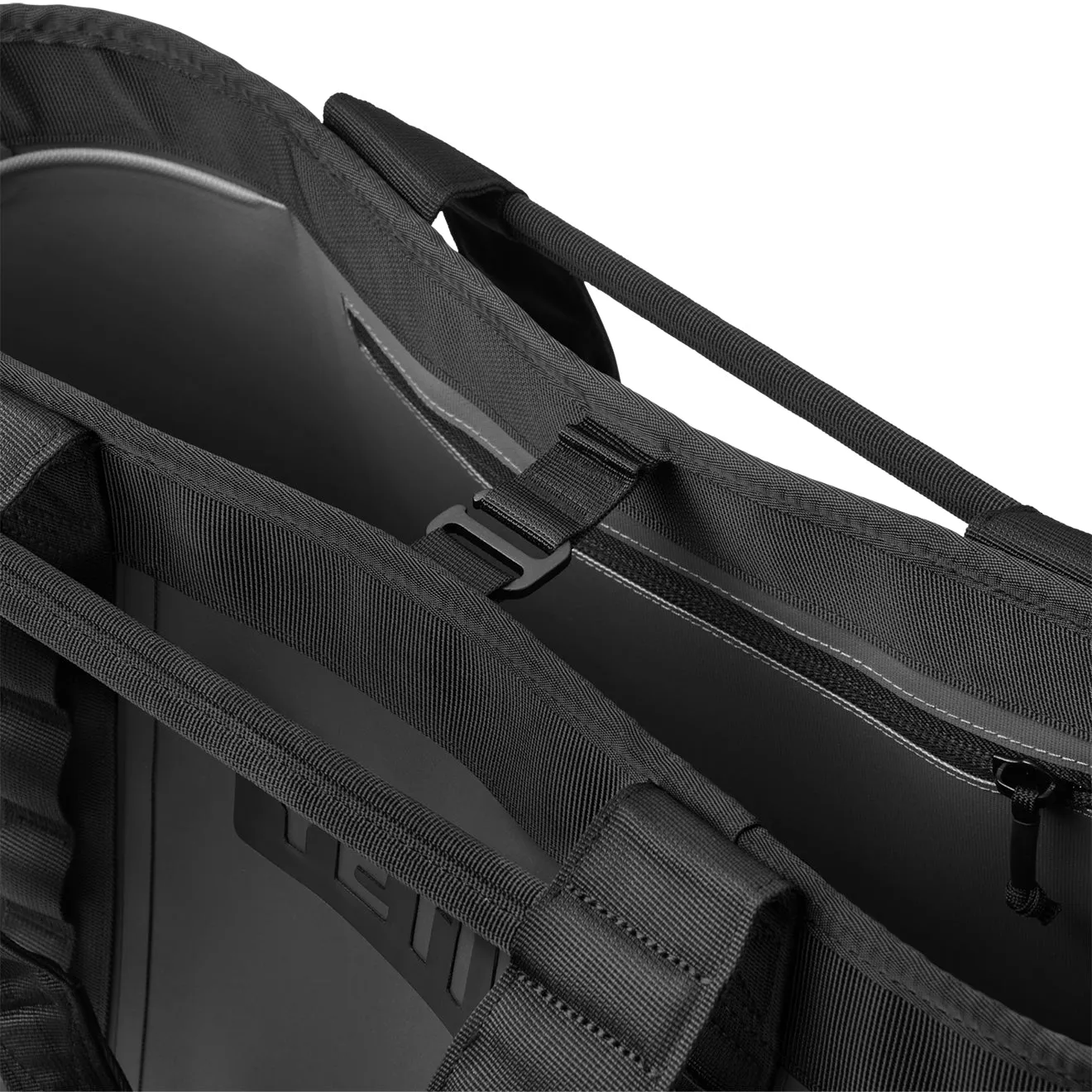 Luxury Feel YETI Camino 35L Carryall Black  Limited Availability!