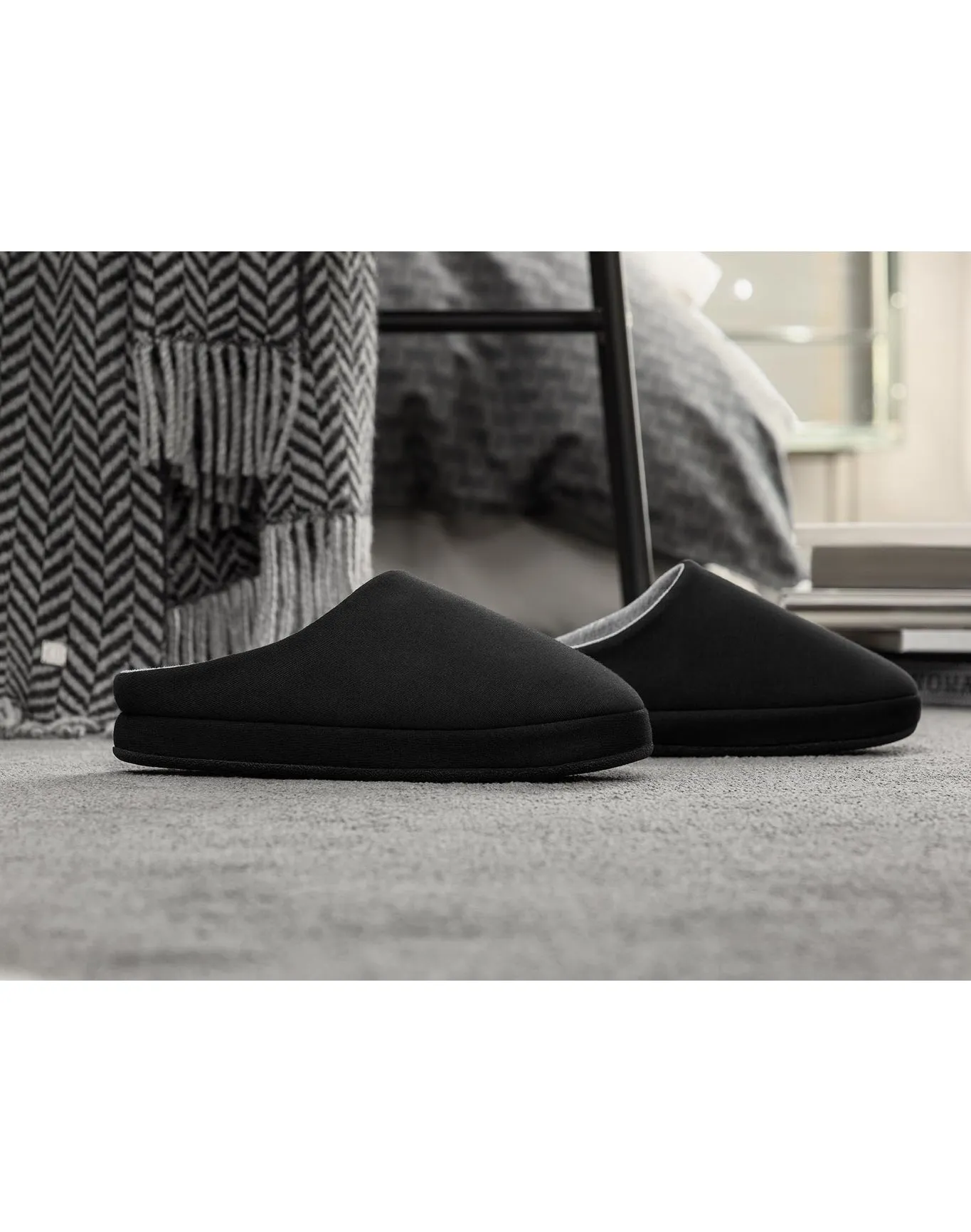 Men | Oliver Knit Slippers | Black TOGAS