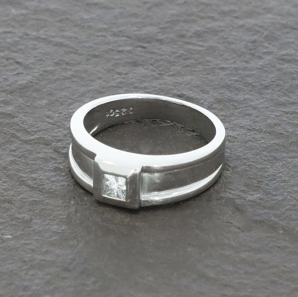 Pre Owned 9ct White Gold 0.25cts Diamond Solitaire Ring