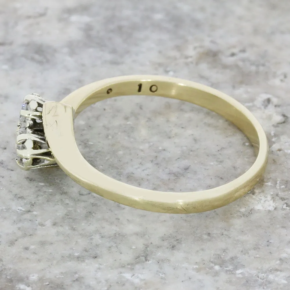 Pre Owned 9ct Yellow Gold 0.10cts Diamond Dress Ring
