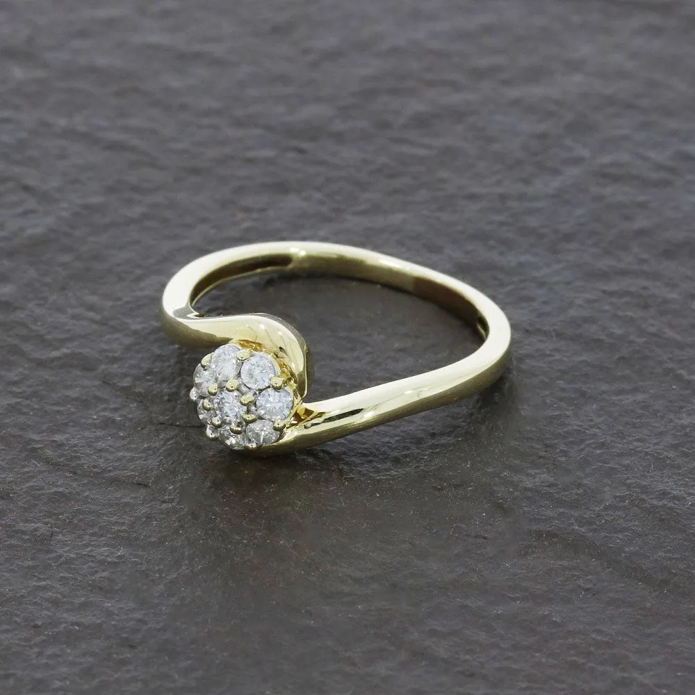 Pre Owned 9ct Yellow Gold 0.20cts Diamond Cluster Ring