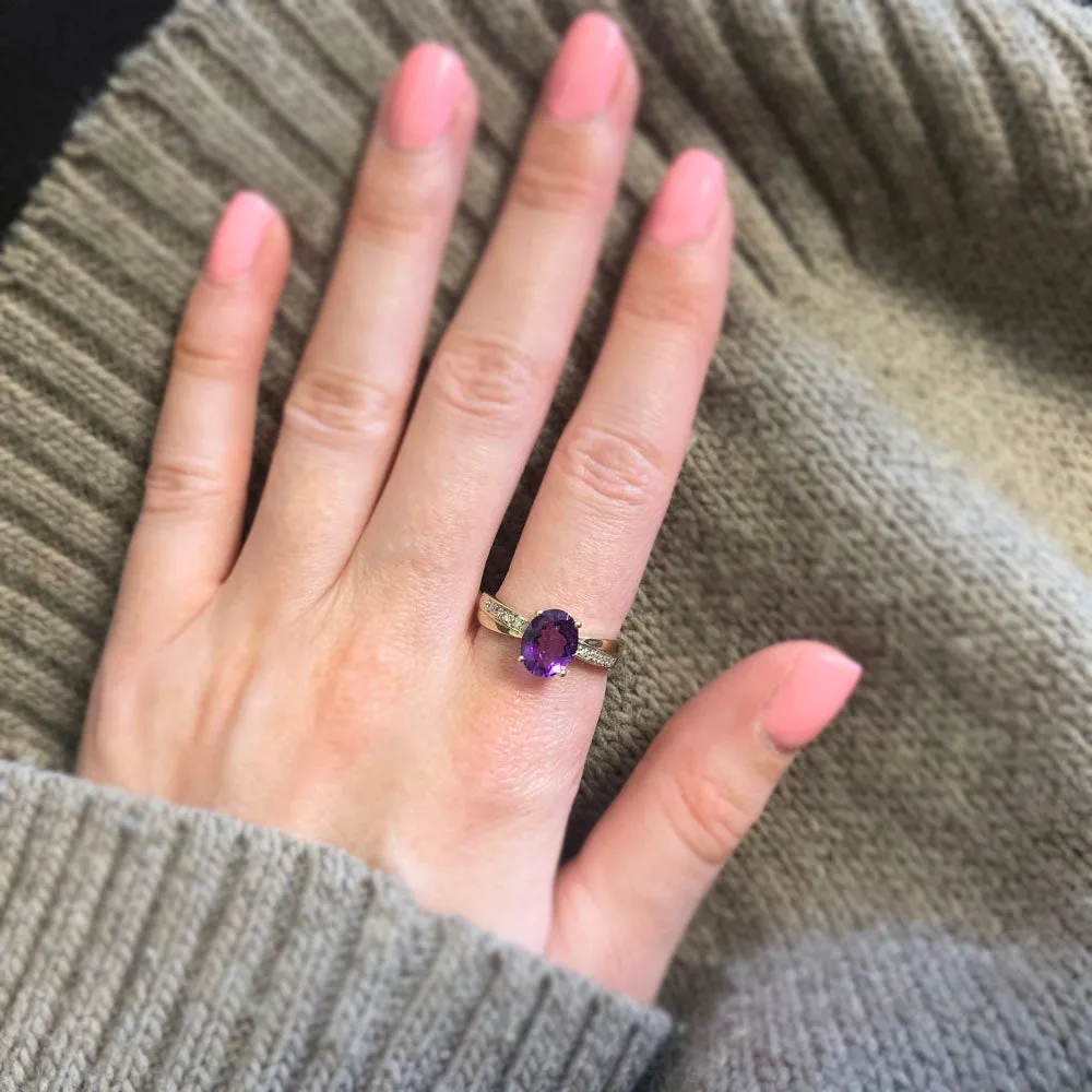 Pre Owned 9ct Yellow Gold Amethyst and Diamond Ring