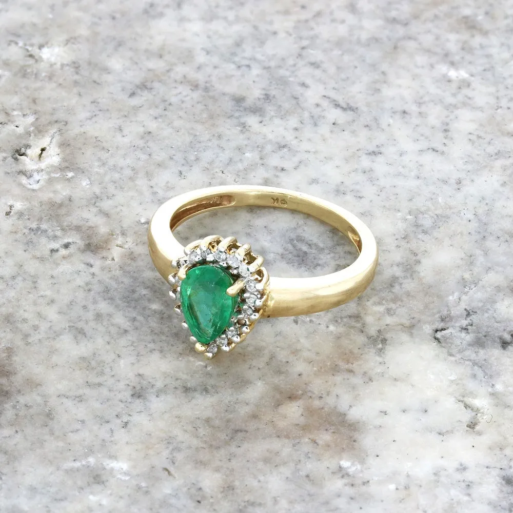 Pre Owned 9ct Yellow Gold Emerald and Diamond Cluster Ring
