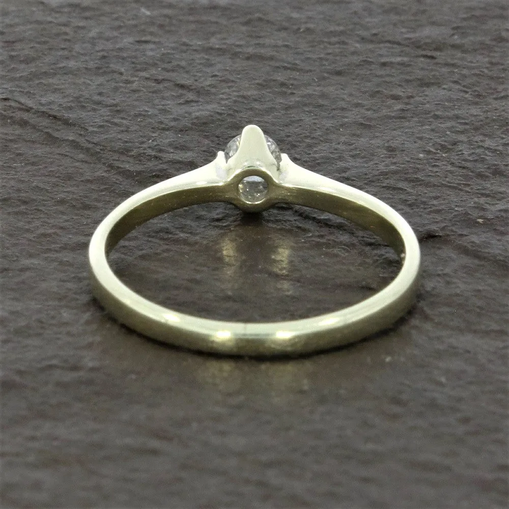 Pre Owned 9ct Yellow Gold Solitaire 0.15ct Diamond Ring