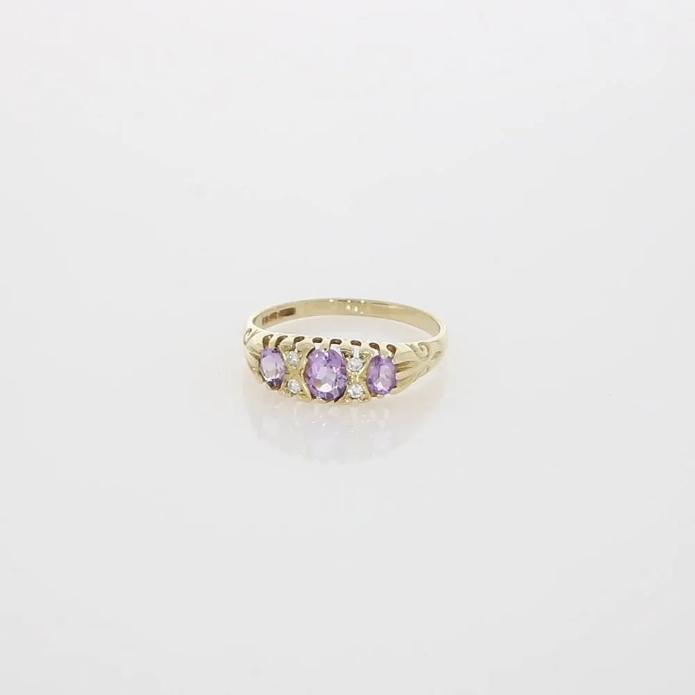 Pre Owned 9ct Yellow Gold Vintage Design Amethyst and Diamond Ring