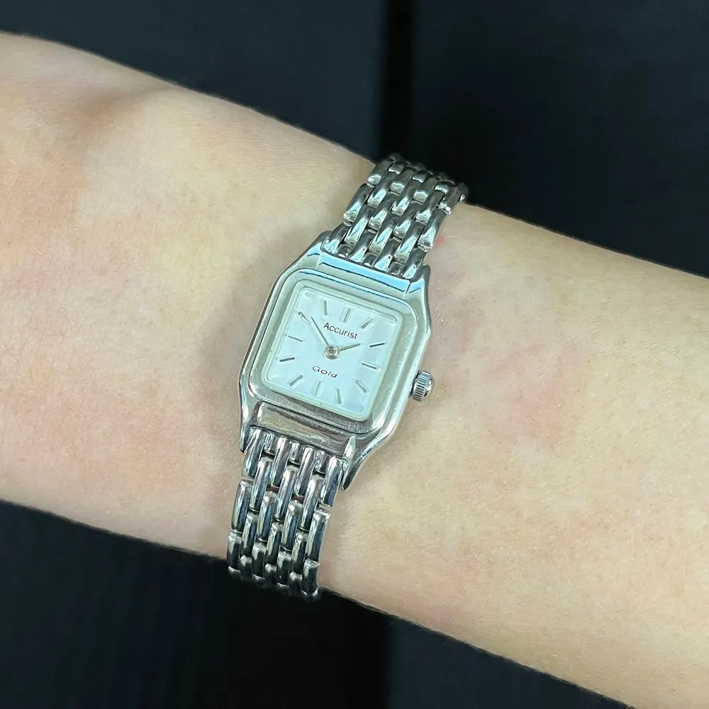 Pre Owned Accurist 9ct White Gold Ladies Bracelet Watch GD1661 RW0606