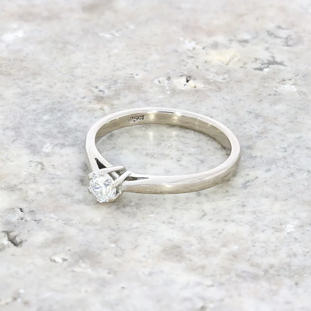Pre Owned Ladies 18ct White Gold 0.25cts Diamond Solitaire Ring