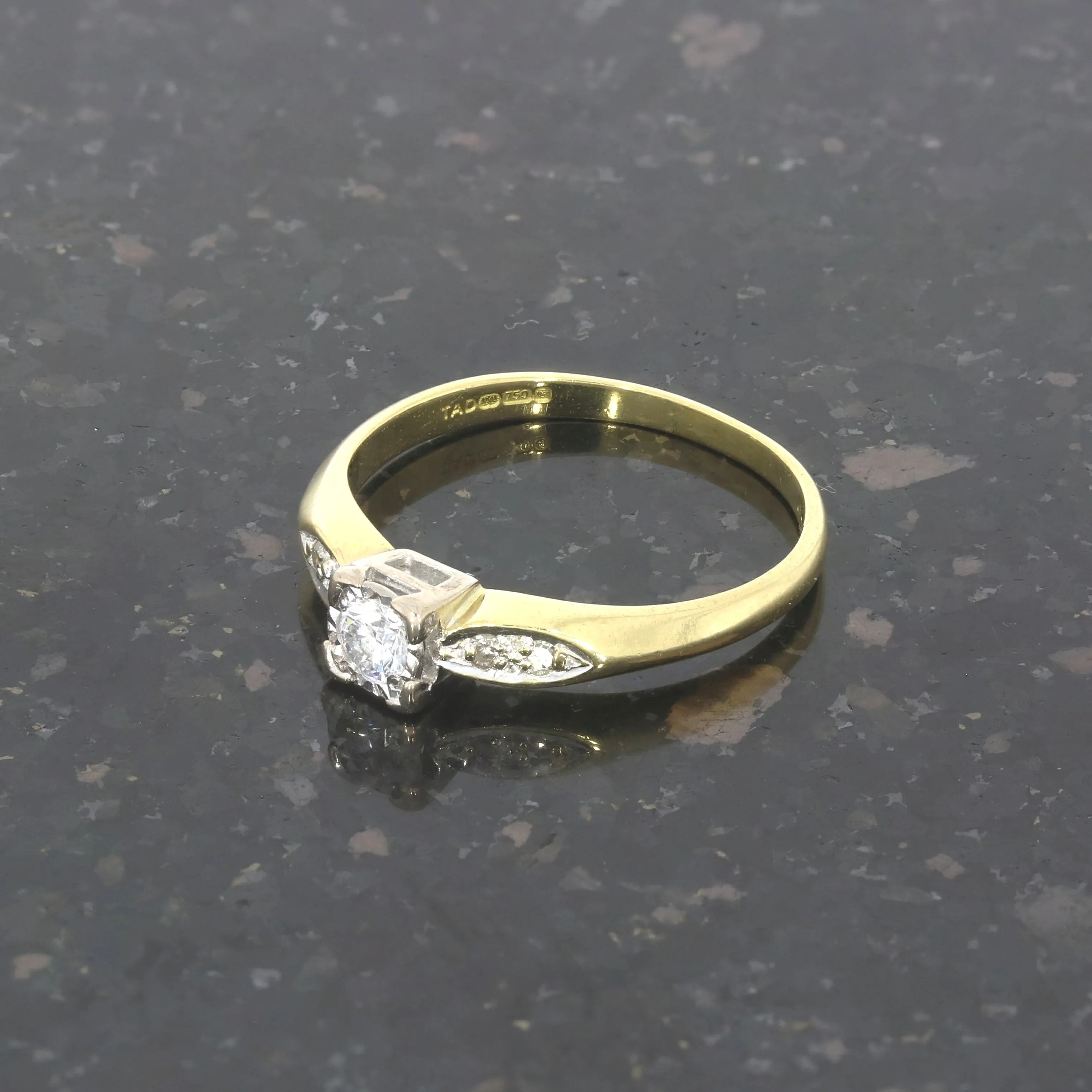 Pre Owned Ladies 18ct Yellow Gold 0.15cts Diamond Solitaire Ring