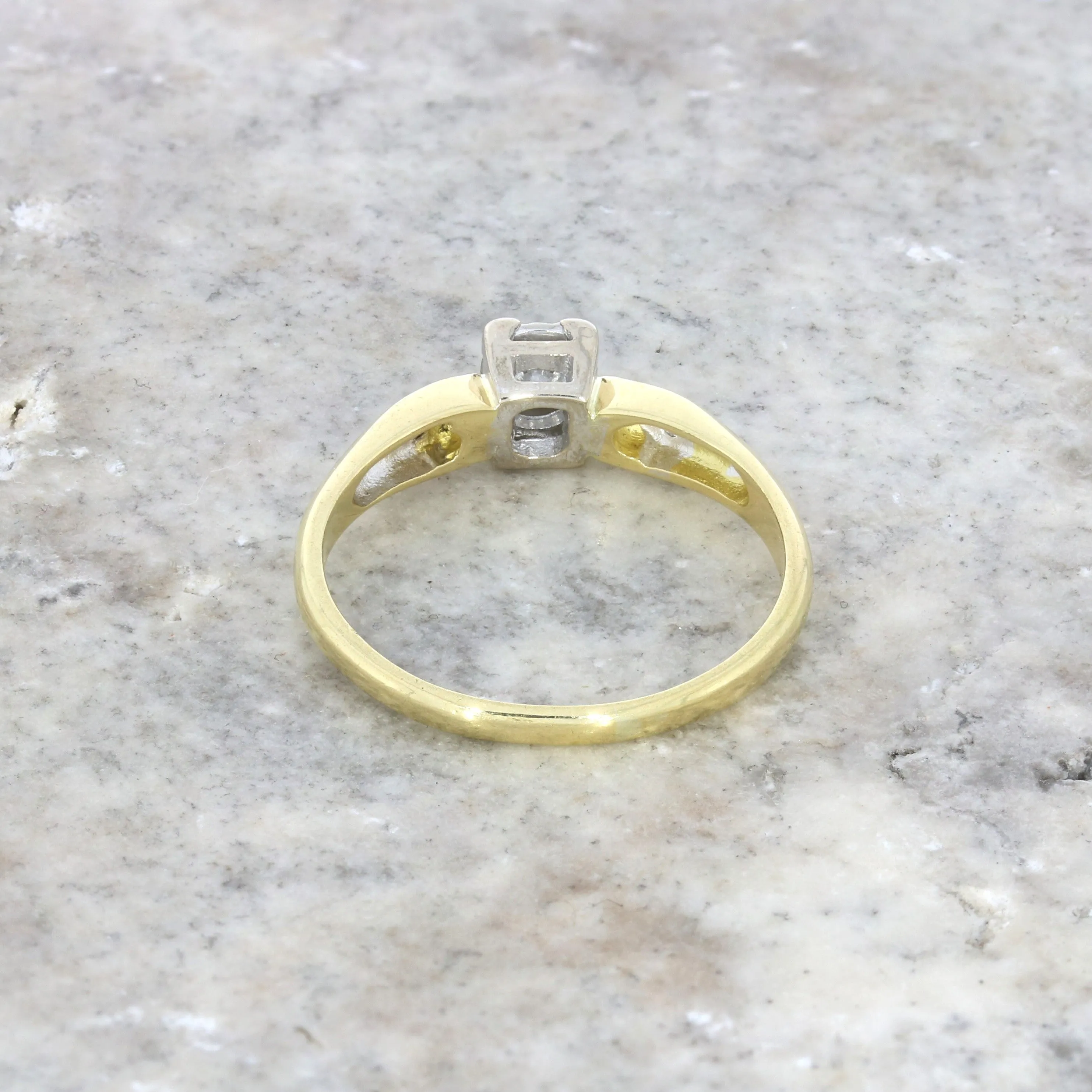 Pre Owned Ladies 18ct Yellow Gold 0.15cts Diamond Solitaire Ring