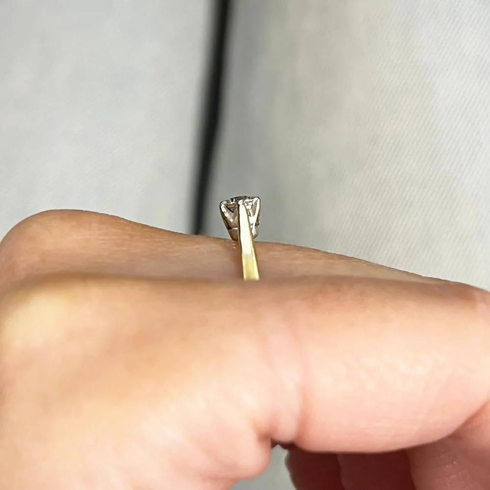Pre Owned Ladies 18ct Yellow Gold 0.20cts Diamond Solitaire Ring