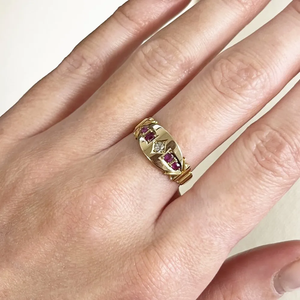 Pre Owned Vintage 15ct Yellow Gold Ruby and Diamond Ring