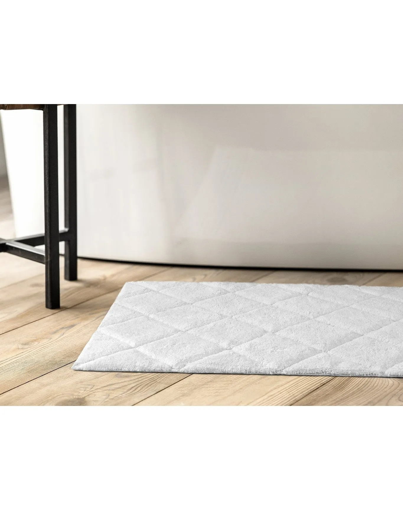 Rhodes Bath Mat | White TOGAS