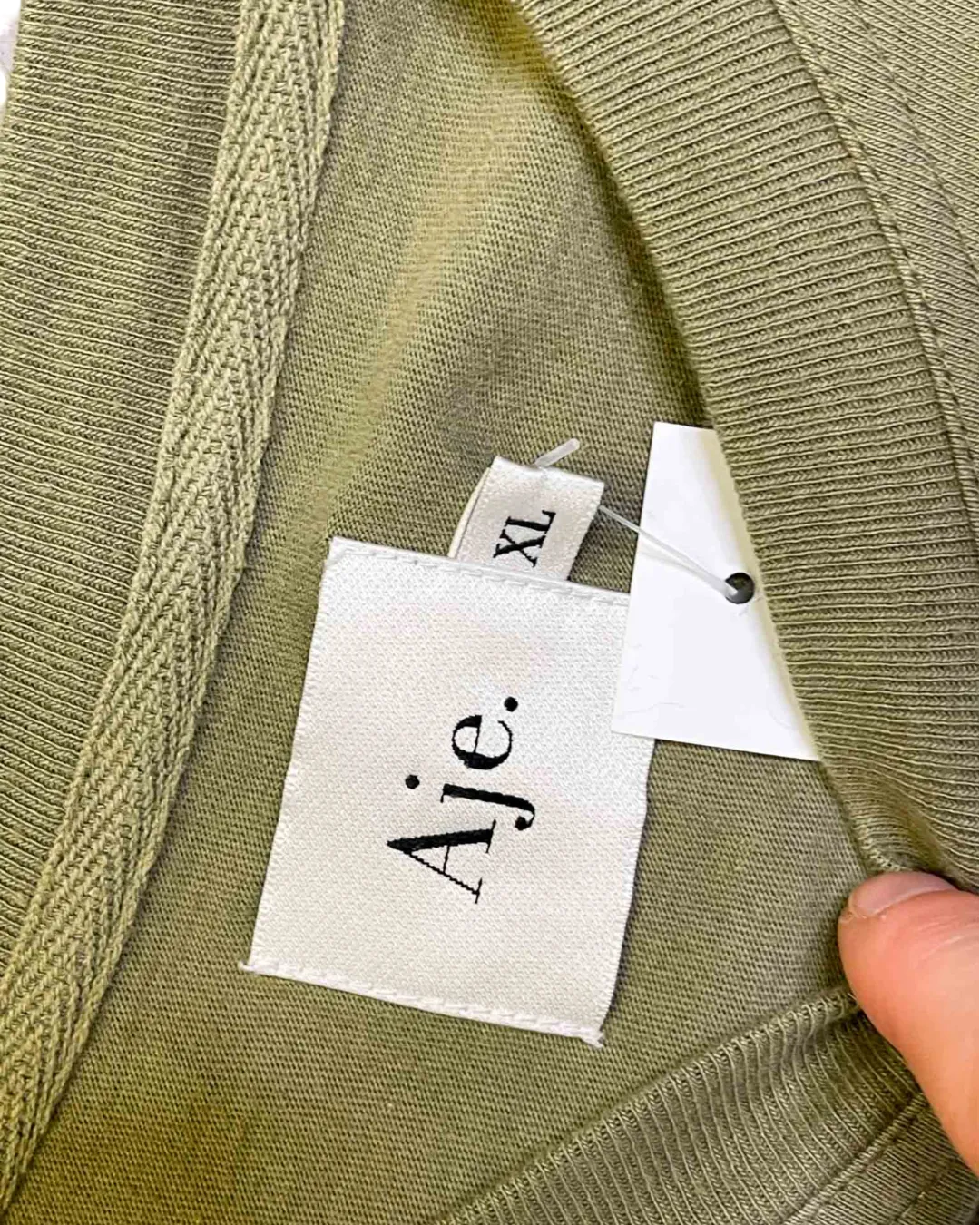 Size XL | Aje T-shirt