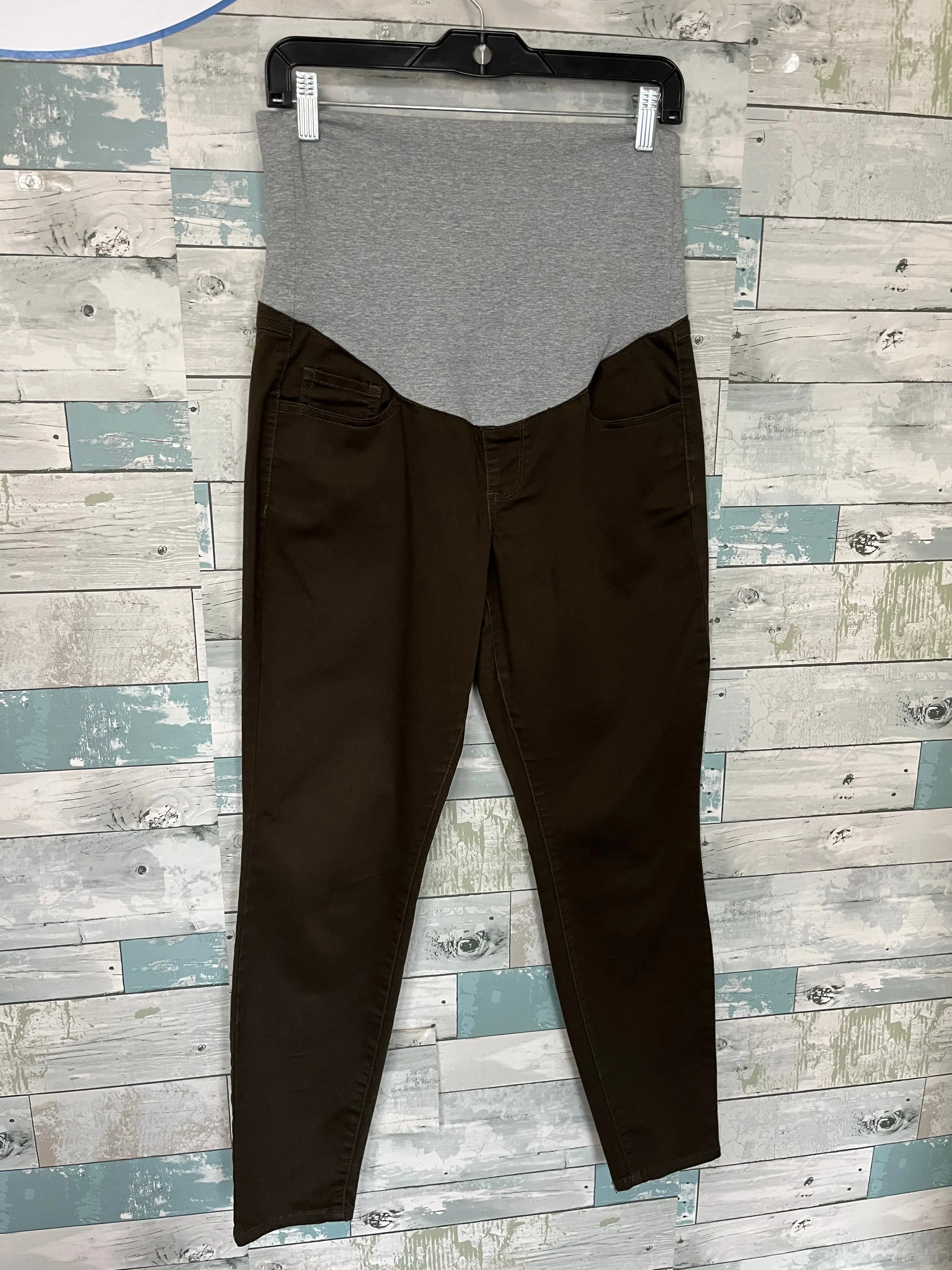 Trendy 2025 Insider maternity bottoms  Dont Miss Out!