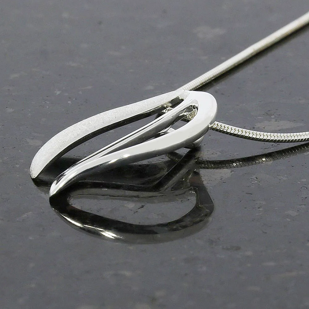 Unique & Co Sterling Silver Necklace MK-248