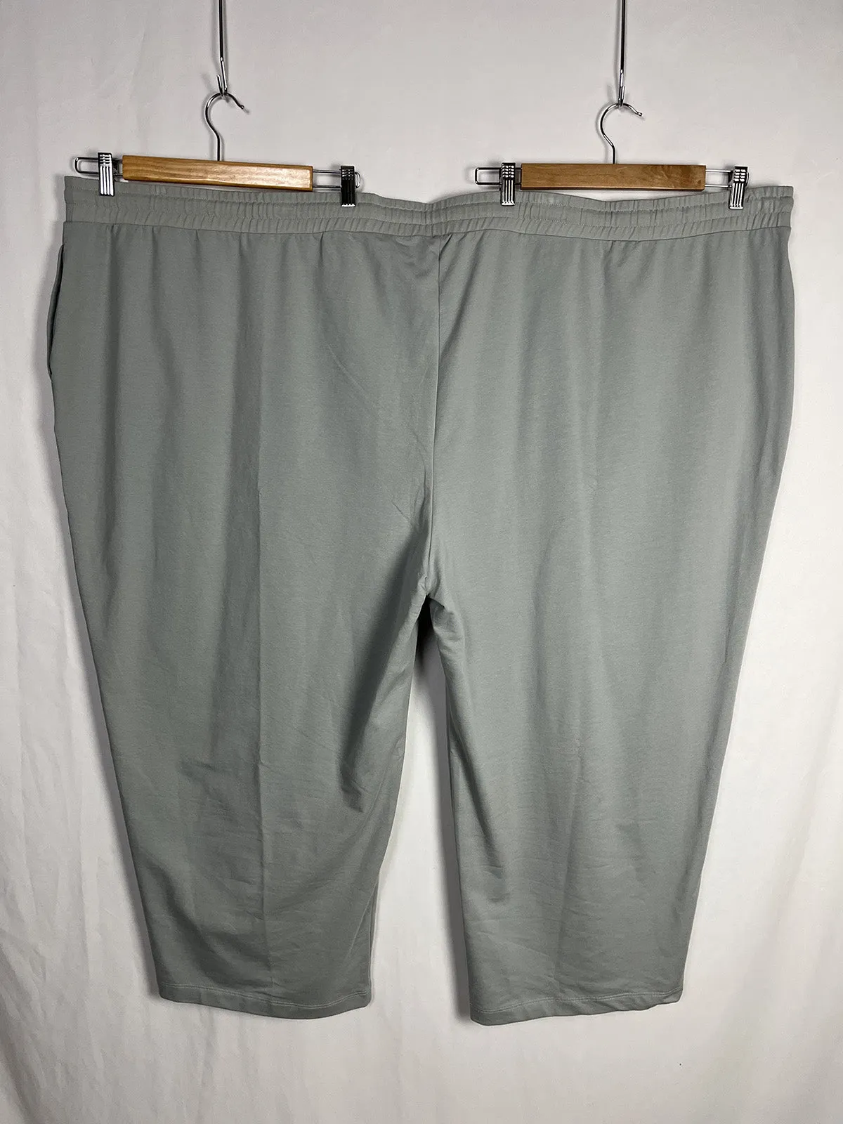 Universal Standard Size 4X (38/40) Gray Terry Sweatpants  NWT