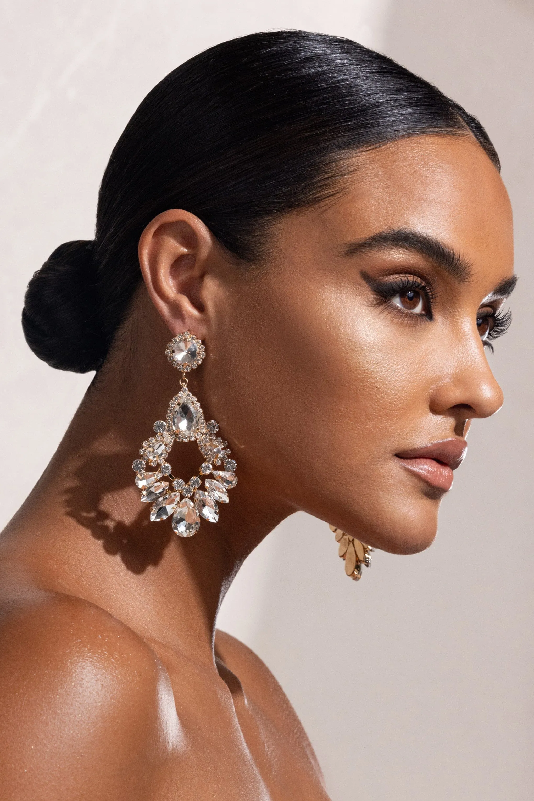 WHITE CRYSTAL CHANDELIER DROP EARRINGS Gloria Lanvin